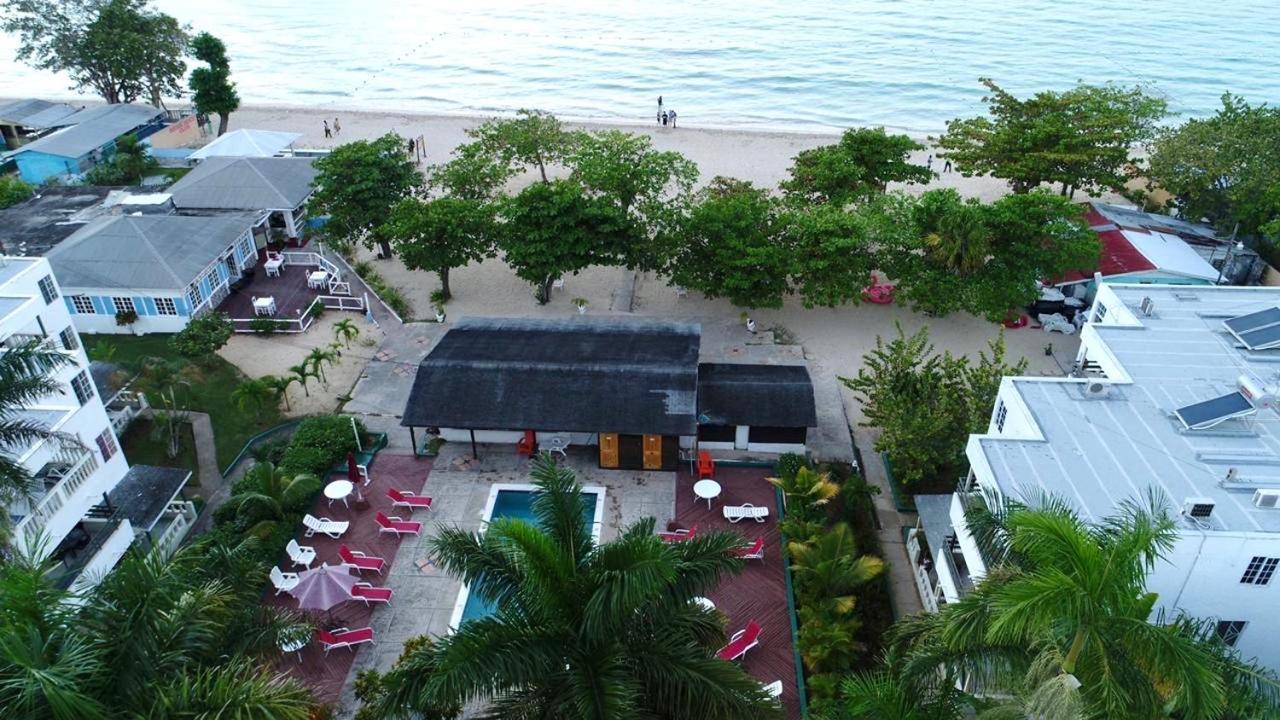 Negril Beach Club Condos Exterior photo